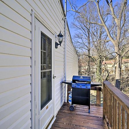 Cozy Bristol Home With Yard About 1 Mile To Downtown! Exterior photo